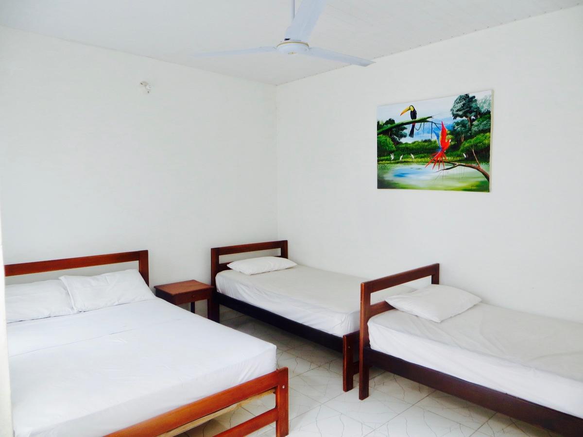 Hotel Heliconias Leticia Exterior foto